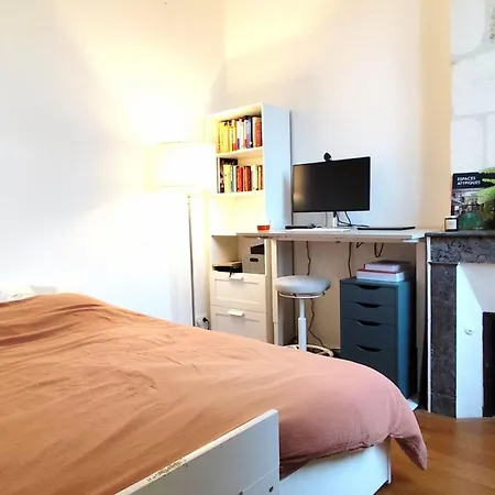 Beautiful In Chartrons Apartment